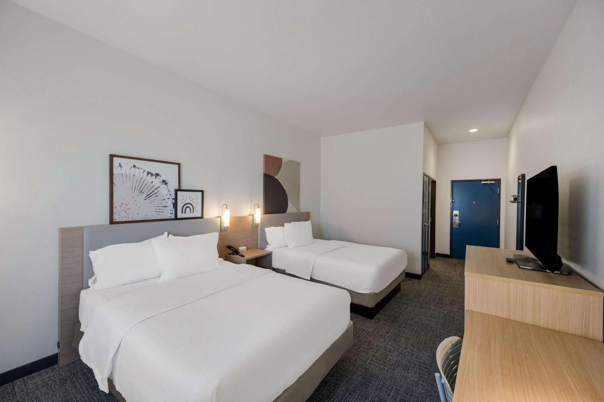 Spark By Hilton Midland South Exterior foto