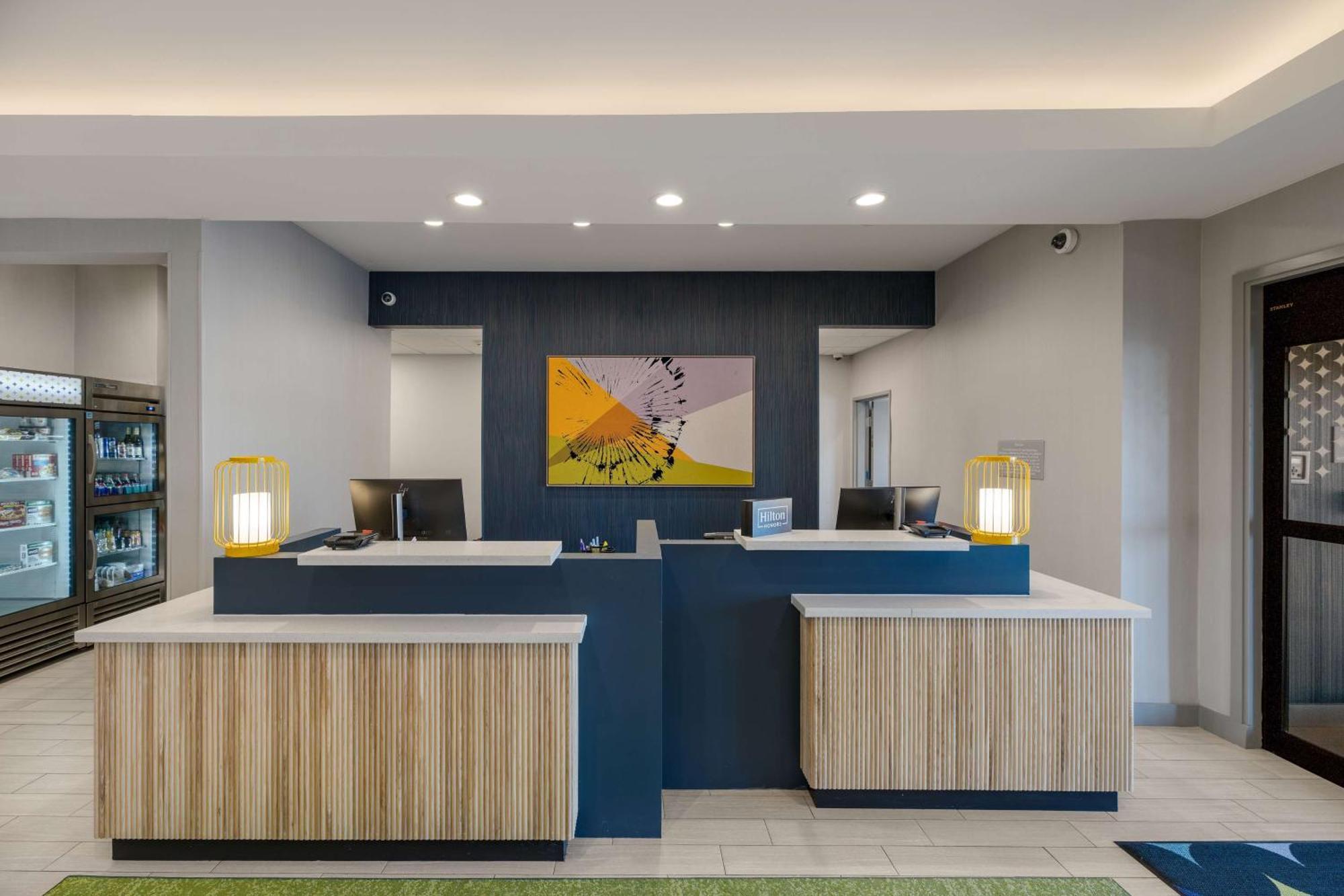 Spark By Hilton Midland South Exterior foto